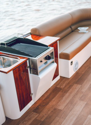Pontoon 240 by lerch Pontoon 240 by lerch